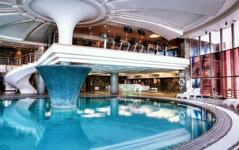 Grand Hotel Shiraz: Luxury Redefined